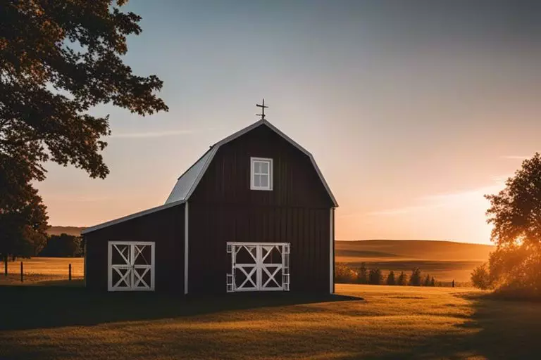 barndominium with attached shop